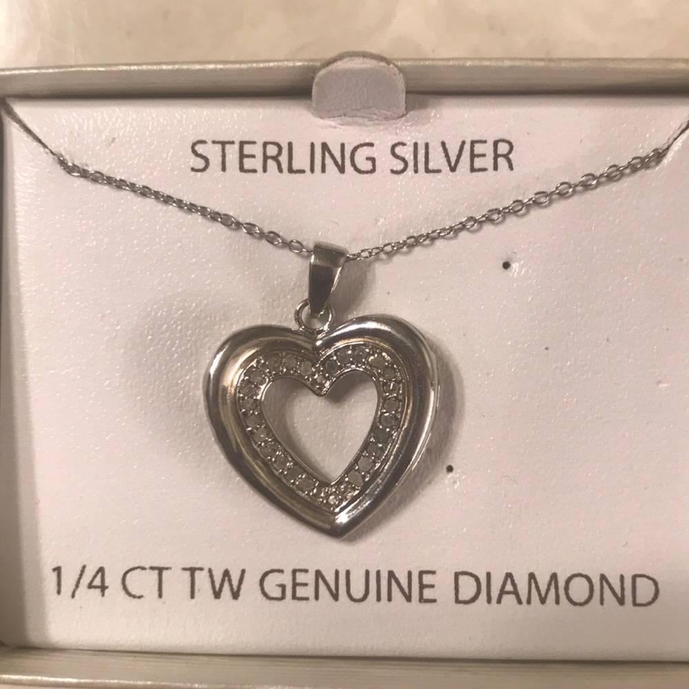 Victoria Townsend 1/4 CT TW Genuine Diamond